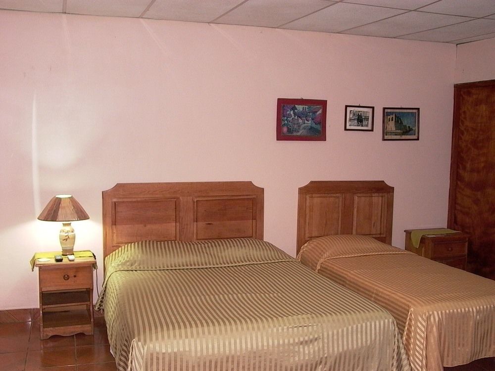 Hostal Casa Los Espinoza Managua Buitenkant foto